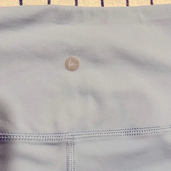 90 Degree by Reflex Lux Collection Capri Leggings Shadow Blue Size Small NWT - Picture 3 of 5